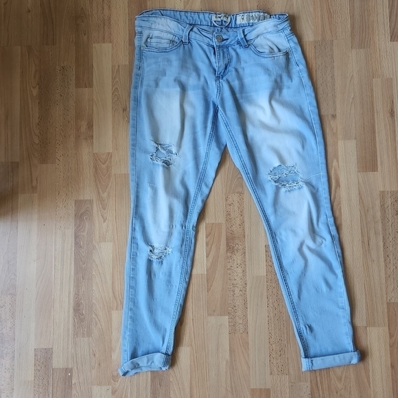 Indigo Rein Denim - Distressed jeans